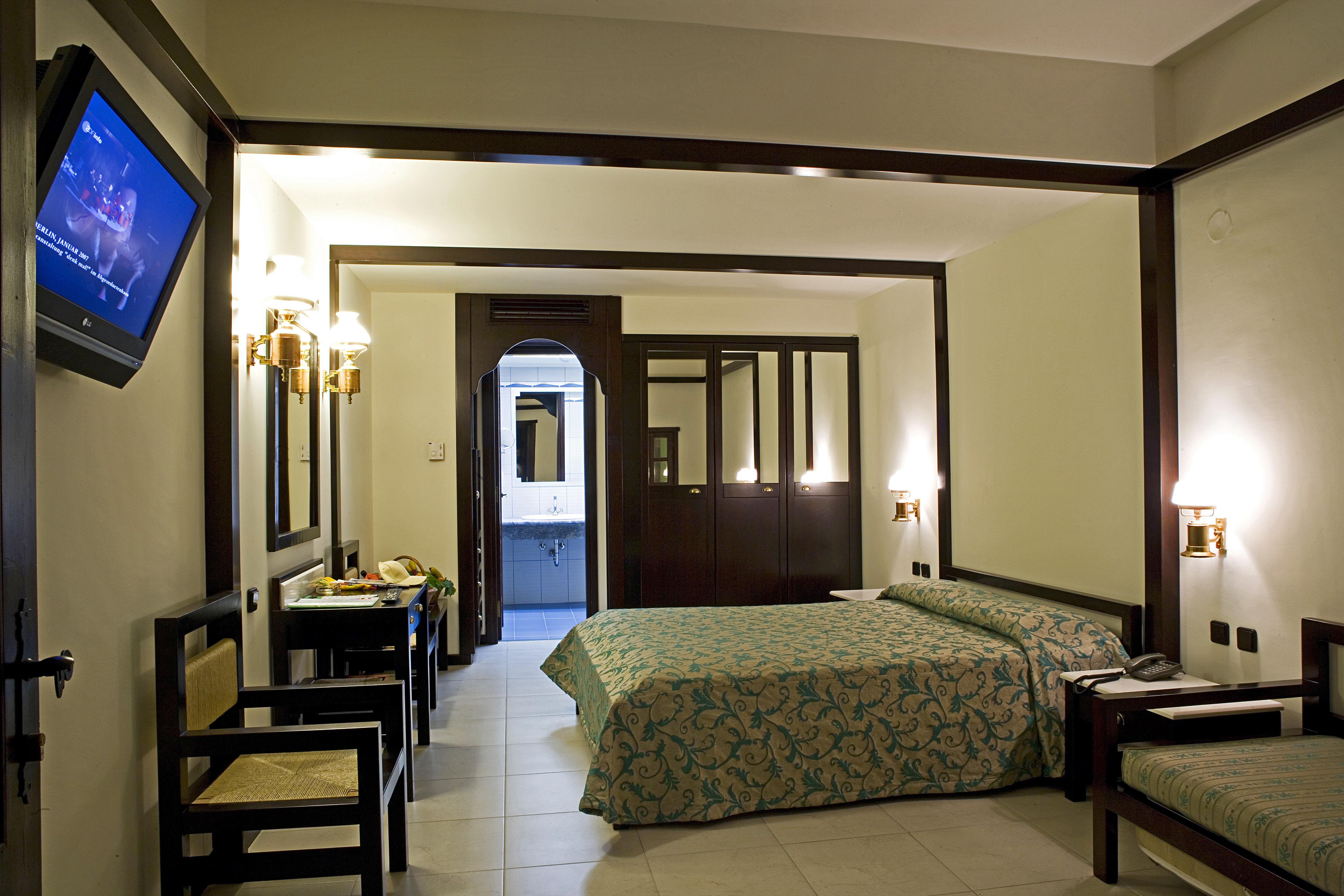 Simantro Resort باراليا ساني المظهر الخارجي الصورة A room at the hotel