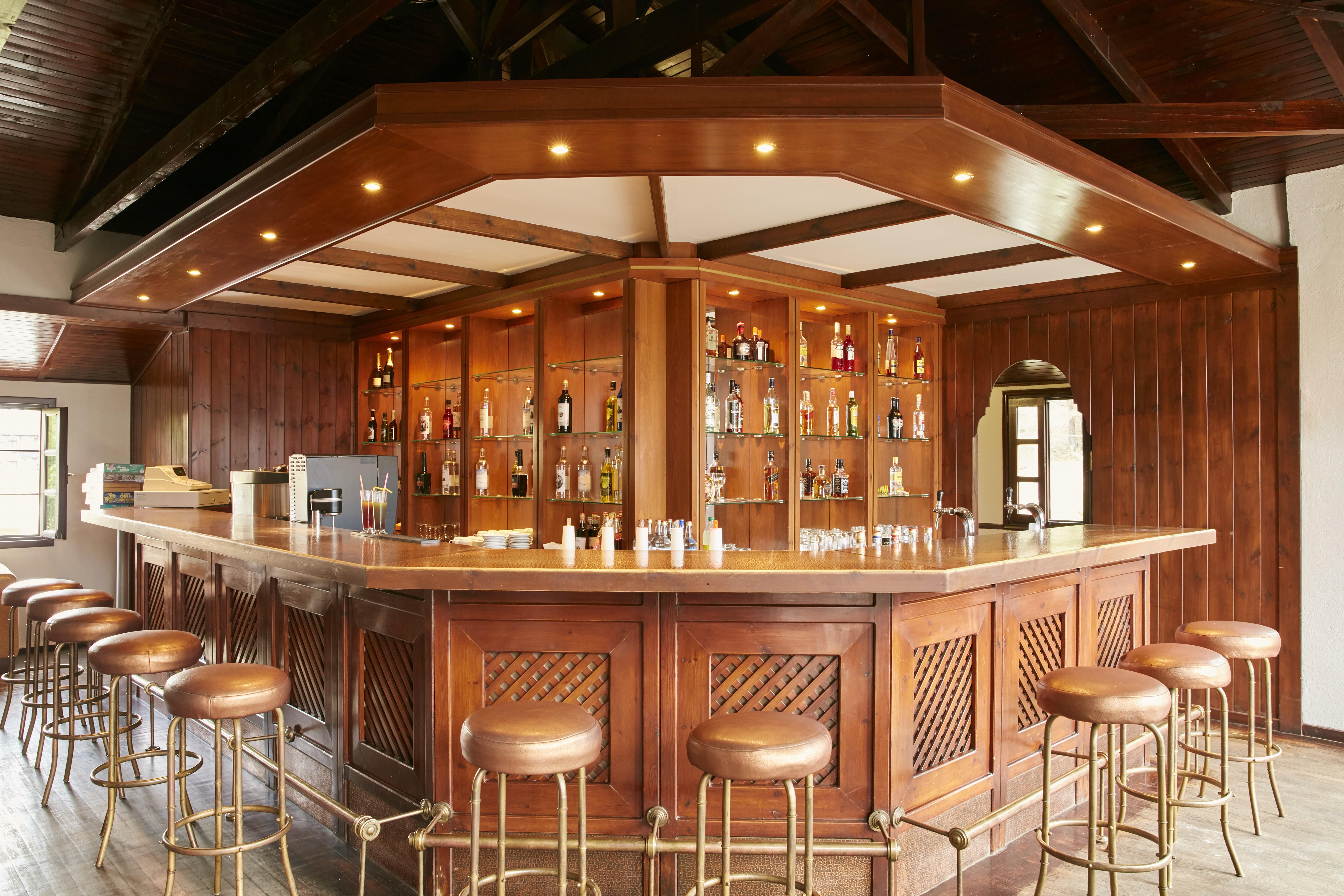 Simantro Resort باراليا ساني المظهر الخارجي الصورة A bar