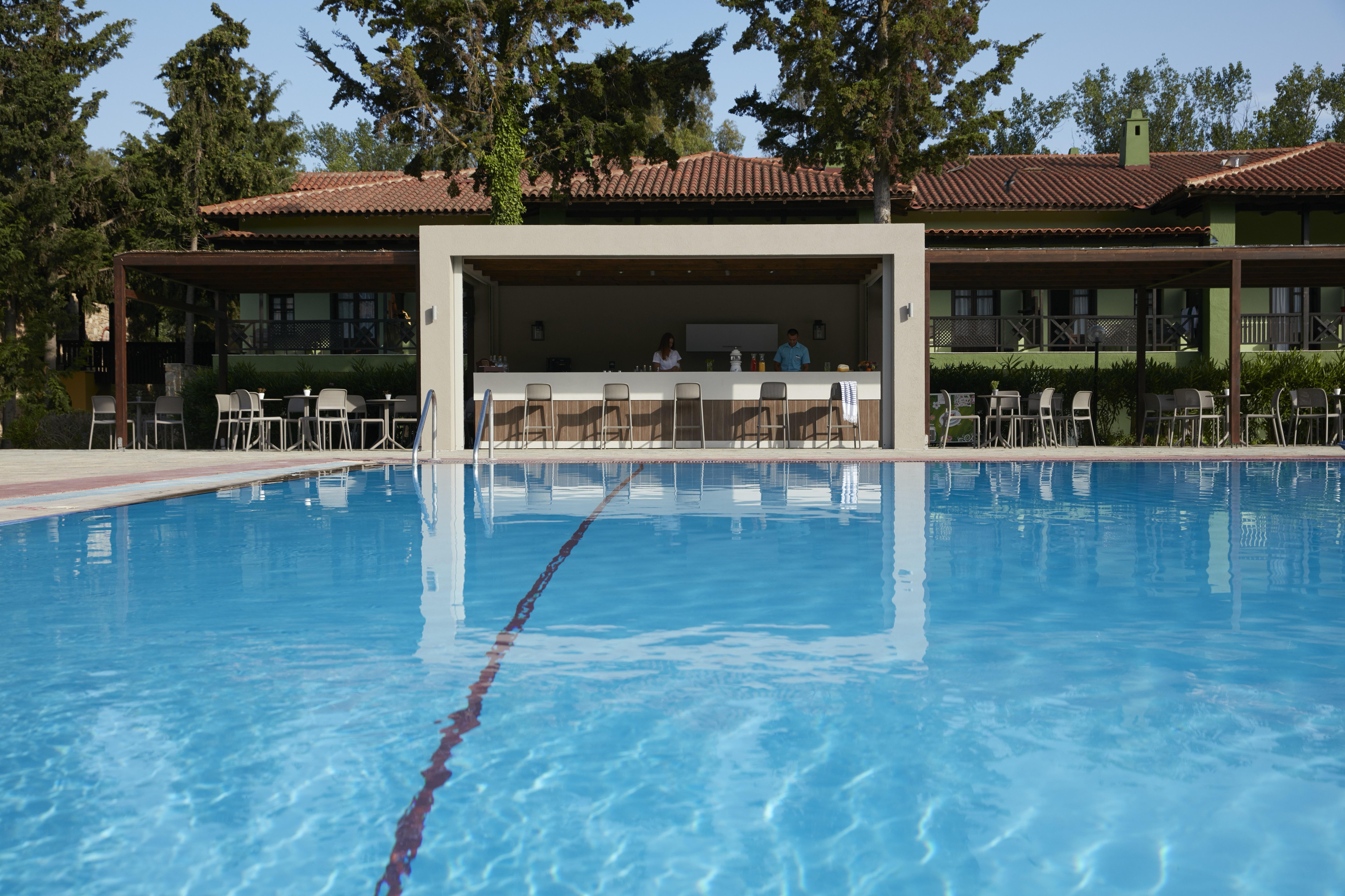 Simantro Resort باراليا ساني المظهر الخارجي الصورة Swimming pool at the Athens Olympic Centre
