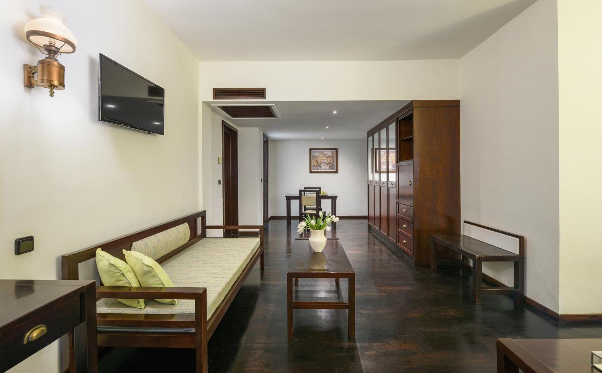 Simantro Resort باراليا ساني الغرفة الصورة A room at the hotel