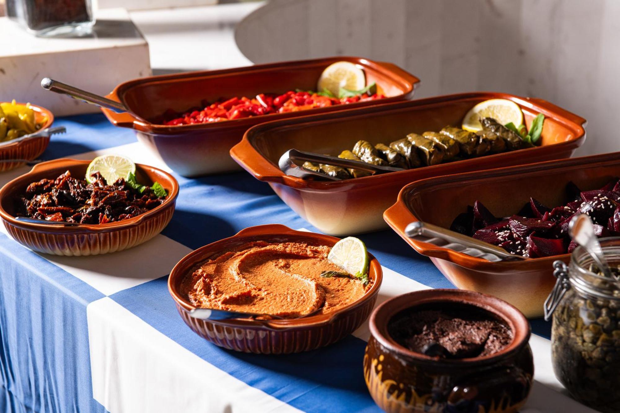 Simantro Resort باراليا ساني المظهر الخارجي الصورة Meze